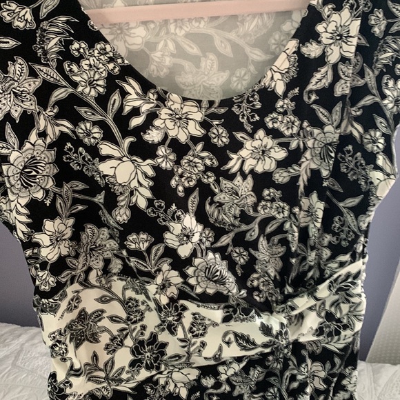 Landsend scoop neck midi dress with ruched waistband. Size medium Tall. - Picture 7 of 8